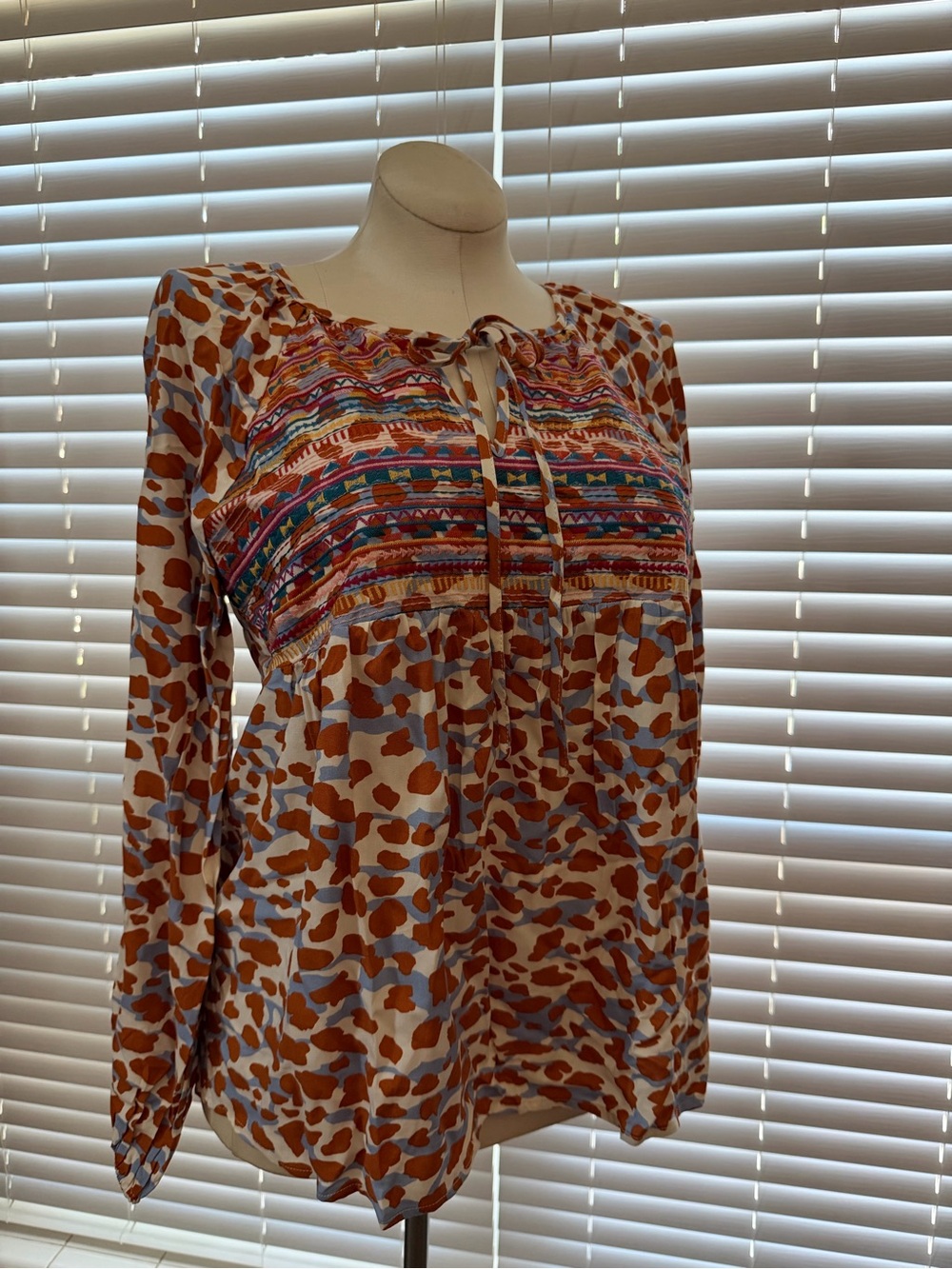 Savanna Jane Ladies M Embroidered Boho Peasant Tunic Blouse Brown Blue Print Top